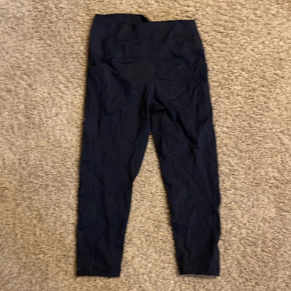 ZYIA Pants - NWOT Zyia size 8-10 brilliant crop leggings
